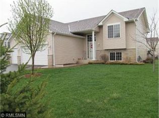708 Brook Cir W, Montrose, MN 55363