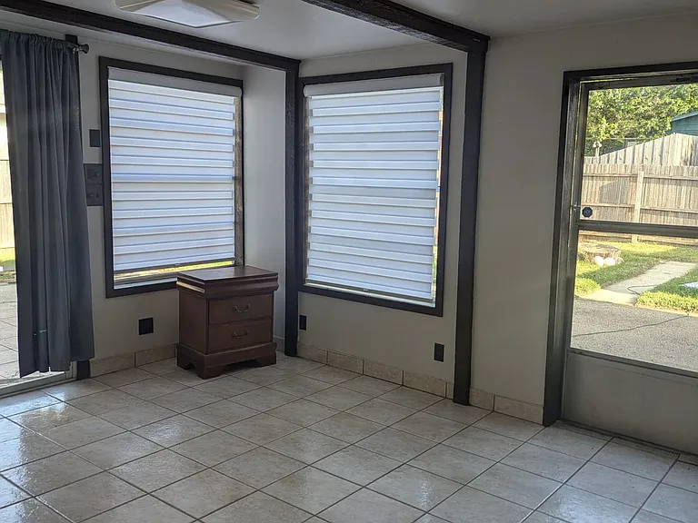 1308 Cherry Hill Ln — Photo 18
