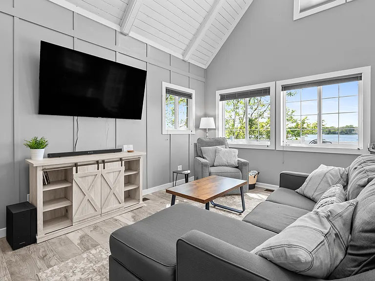 11478 E Shore Dr — Photo 35