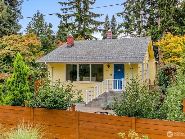 11037 Sand Point Way NE, Seattle, WA 98125