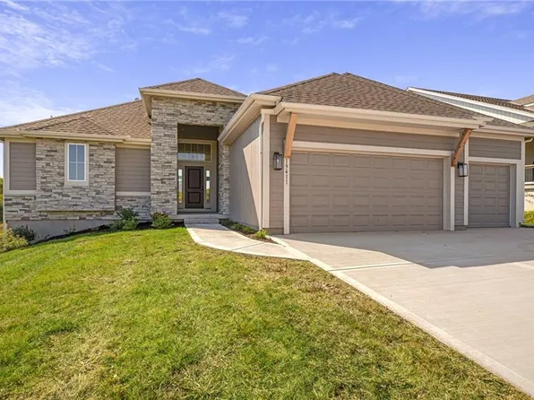 19411 W 114th Ter, Olathe, KS 66061
