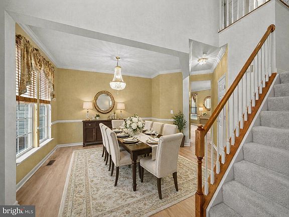 4th image of 15381 Tina Ln