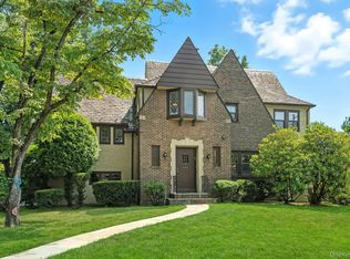 112 Bon Air Ave, New Rochelle, NY 10804