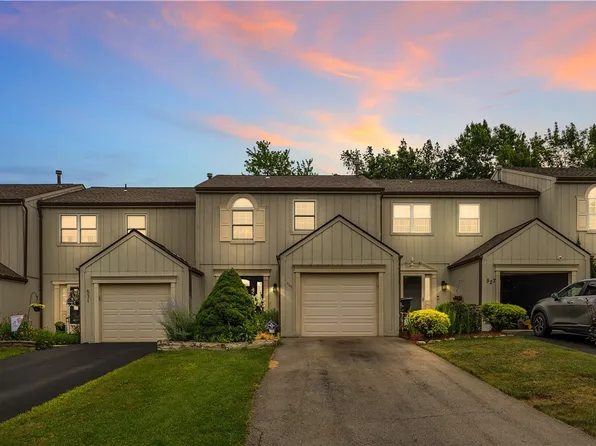 529 Brandywine Dr, Cranberry Township, PA 16066