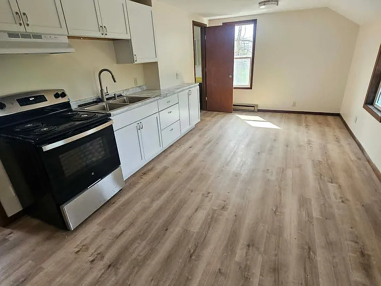 406 Chippewa St #1/2 — Photo 1
