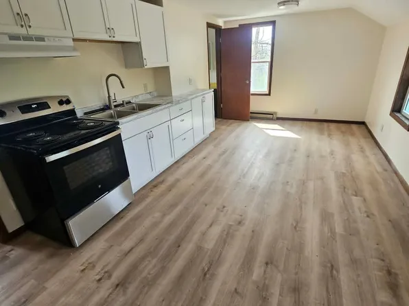 406 Chippewa St #1/2, Chippewa Falls, WI 54729