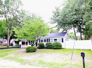 5803 Edinburgh Dr, Hanahan, SC 29410