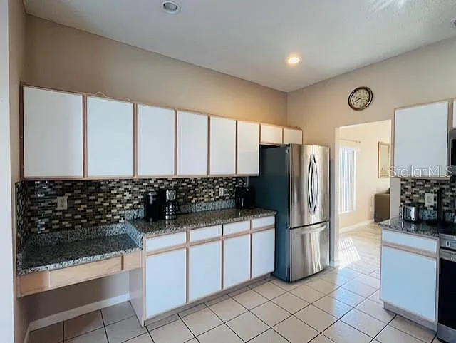439 Bloomingdale Dr — Photo 4