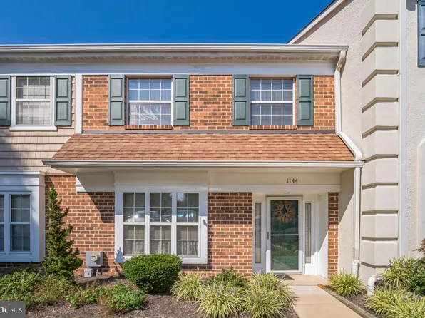 1144 Putnam Blvd #79, Wallingford, PA 19086