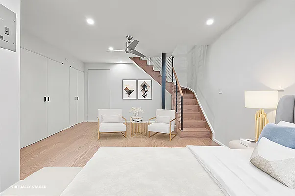 Sold by Poljan Properties Inc. | media 27