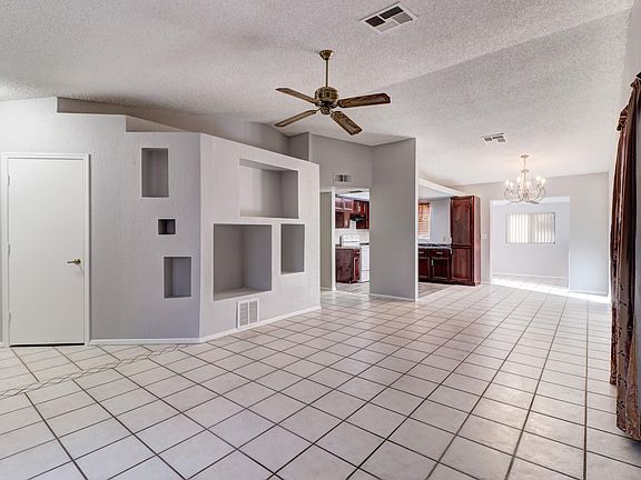 4th image of 7367 W Denton Ln