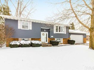 119 Evergreen Ave, Morton, IL 61550