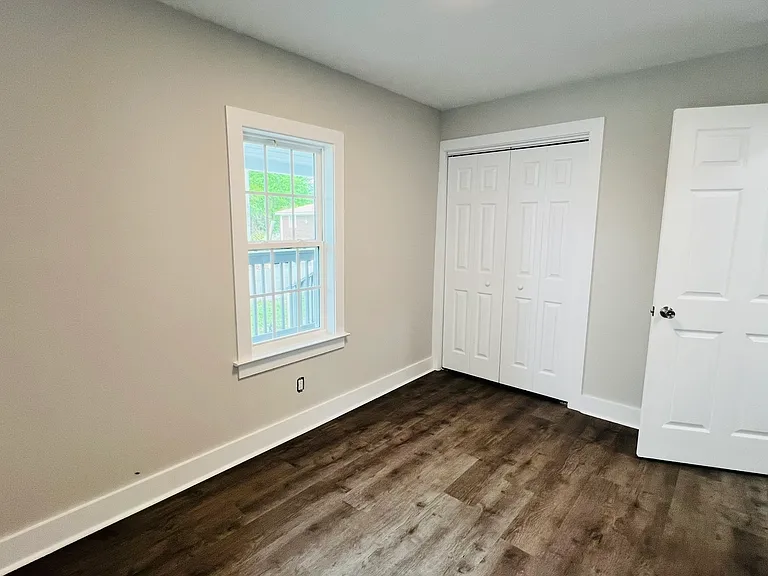 221 E Plank Rd — Photo 13