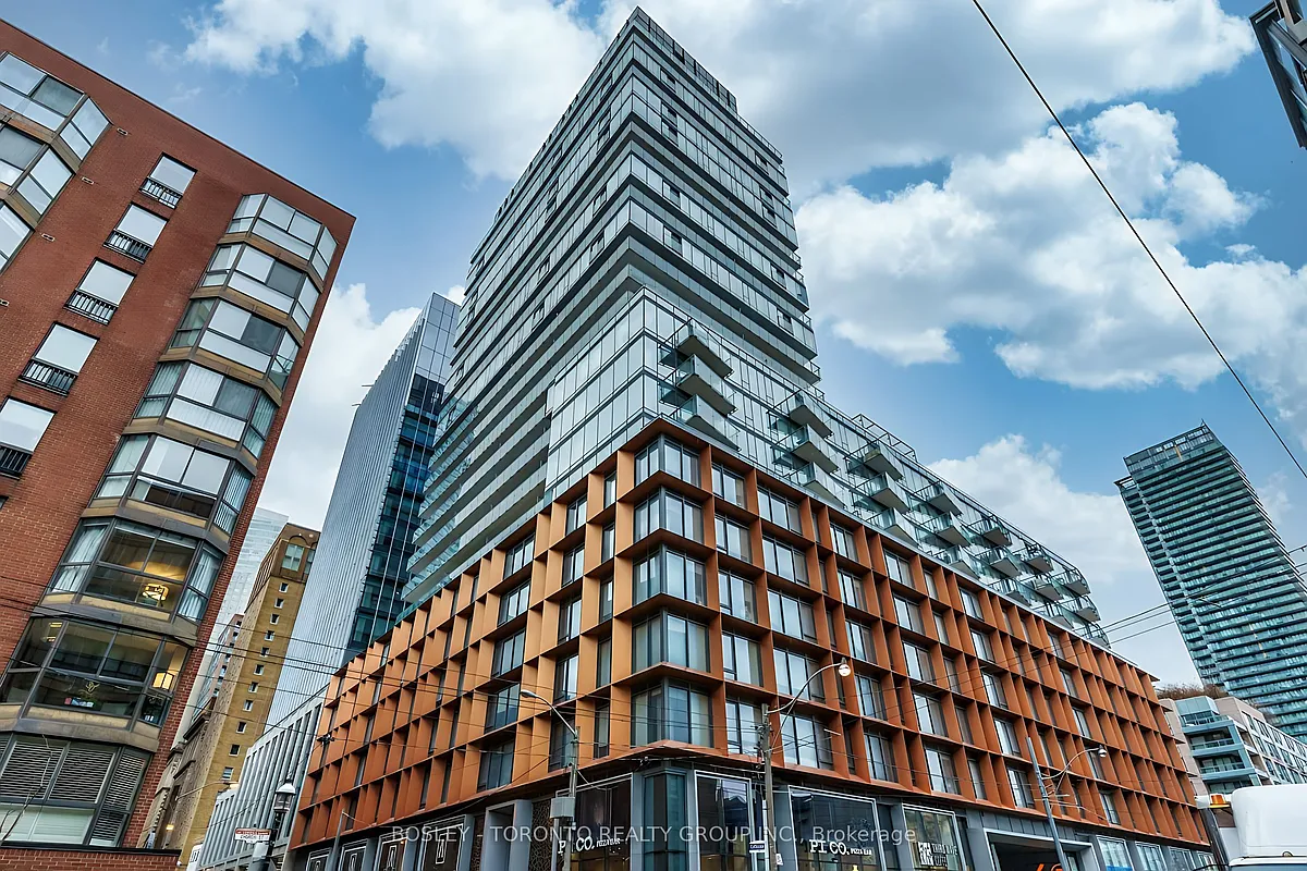 Photo 1 of 47 - 60 Colborne St #214 - Toronto, ON Primary Photo - 60 Colborne St #214