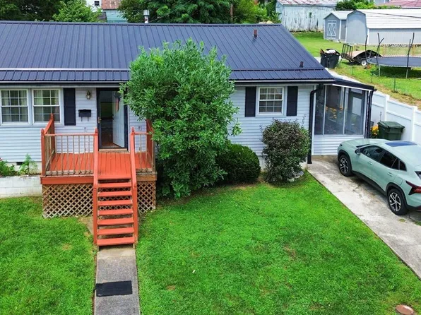 208 Tureman Ave, Carlisle, KY 40311