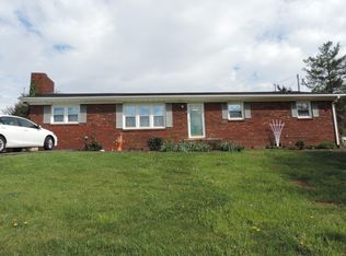 131 Vine St, Lebanon, VA 24266