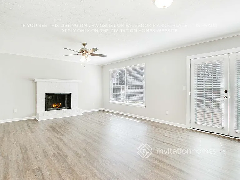 3492 Hollow Tree Dr — Photo 4