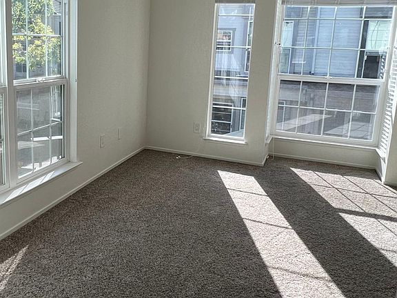 5th image of 988 Belmont Ter Unit 10