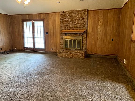 4th image of 430 Timberline Dr