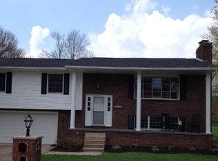 5311 Edgebrook Dr, Cross Lanes, WV 25313