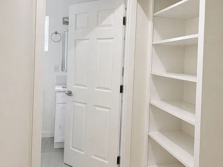 13794 Marchant Ave — Photo 5