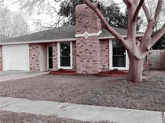 1st image of 1936 Yorktowne Dr