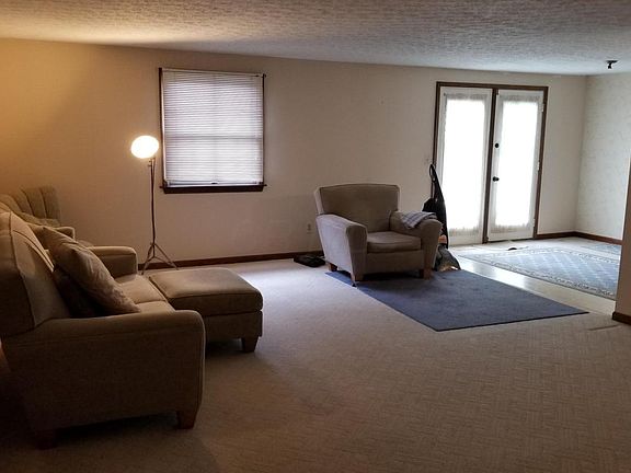 3rd image of 6447 Blackhaw Dr