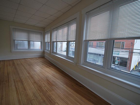 4th image of 144 Main St Floor 1
