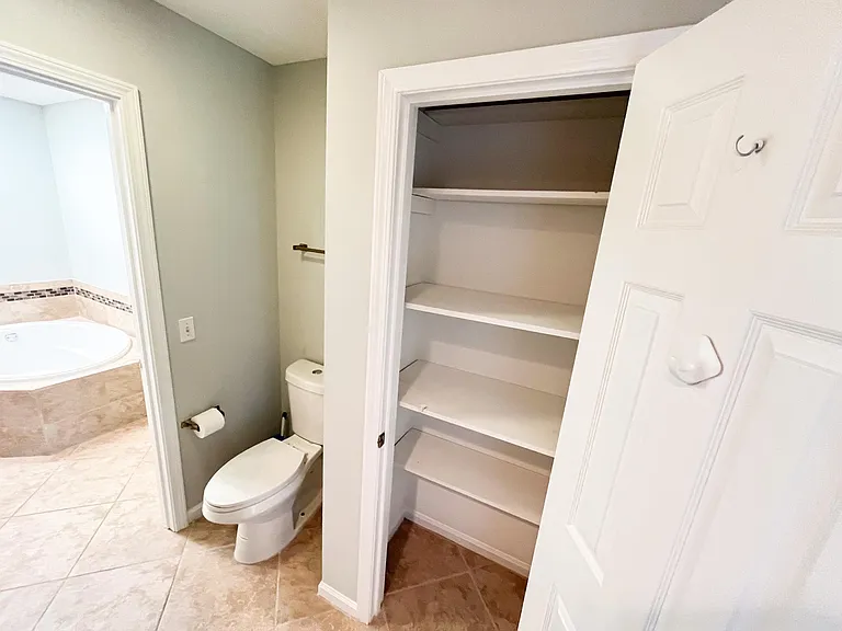 193 Kinloch Ct — Photo 34