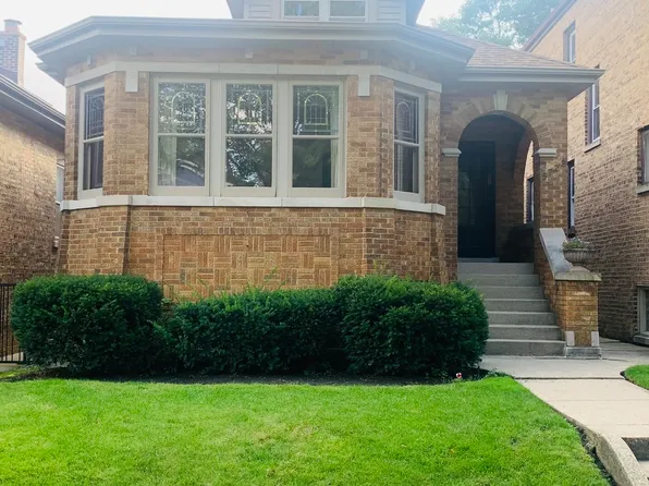 5723 N Sacramento Ave, Chicago, IL 60659