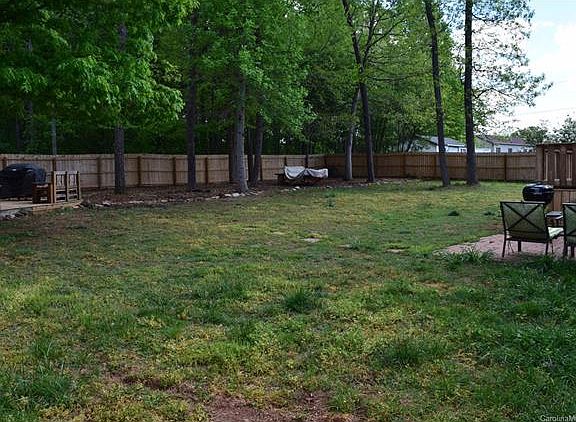 2nd image of 110 Doe Trail Ln