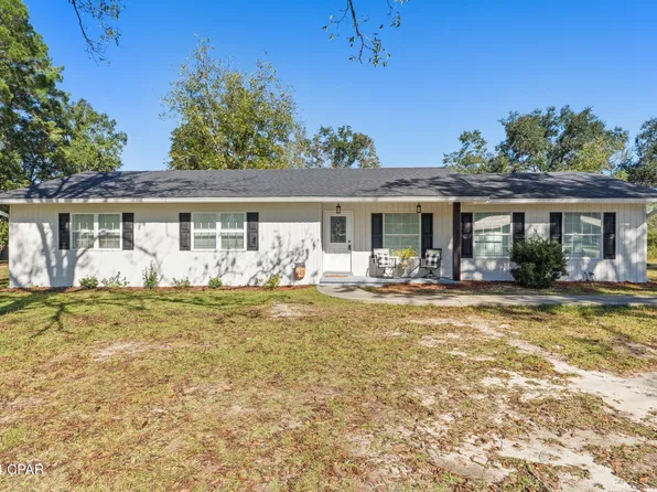 1390 Forrest Ave, Chipley, FL 32428