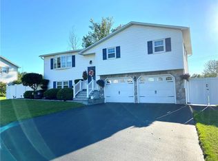 23 Clintonview Rd, New Hartford, NY 13413