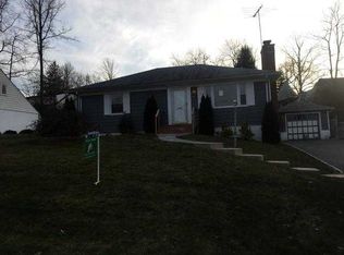 315 Alta Vista Dr, Yonkers, NY 10710