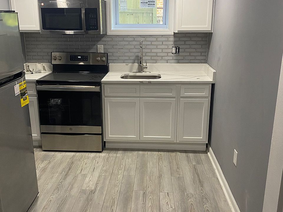 1st image of 416 Division Ave NE