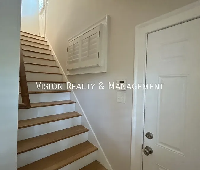 977 Cummings St SE — Photo 18