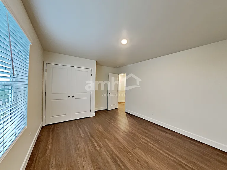 6914 35th Pl NE — Photo 15