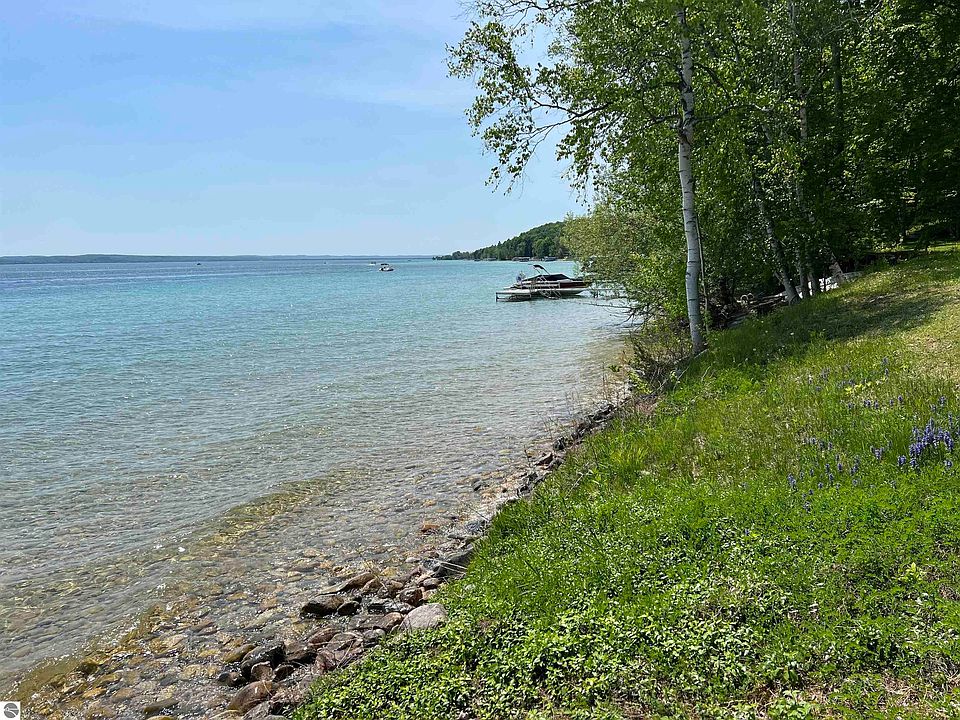 1st image of 6933 NW Torch Lake Dr