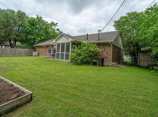 512 Oak St, Sanger, TX 76266