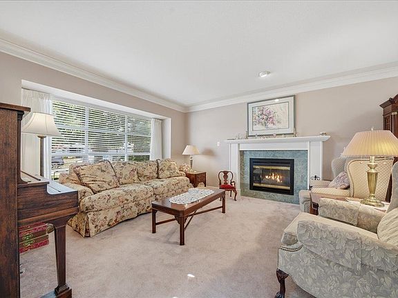 4th image of 1738 Golf Club Dr