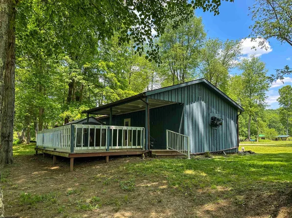 155 Palmer Dr, Bruceton Mills, WV 26525