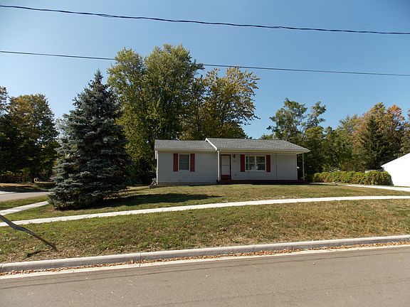 Front corner lot