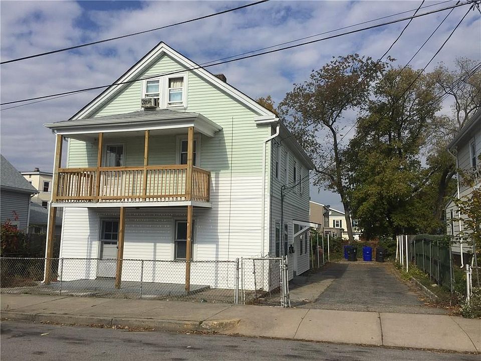 2nd image of 35 King St
