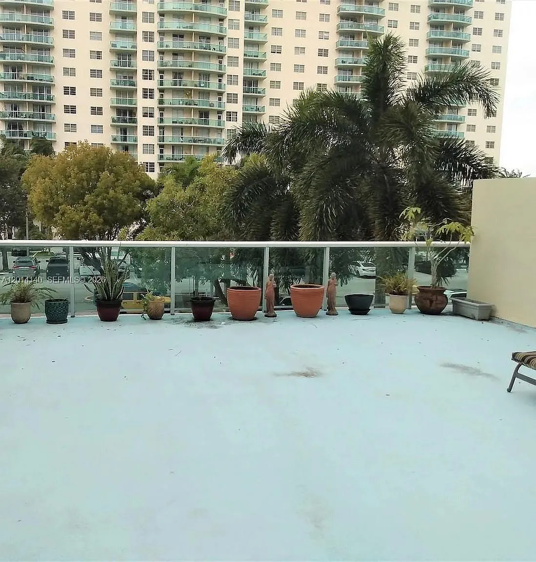 Building Photo - 19380 Collins Ave #211