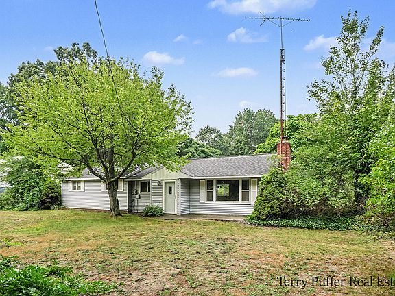 3rd image of 2325 Judson Rd
