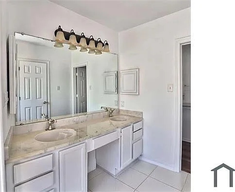 4555 Queenswood Dr — Photo 15