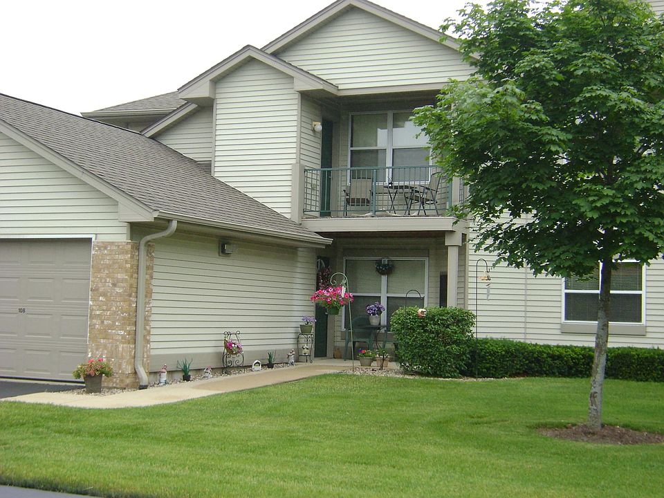 1st image of N67 W 24748 Stonegate Ct #204