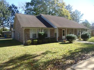 9700 Wilkerson Cir, Moss Point, MS 39562