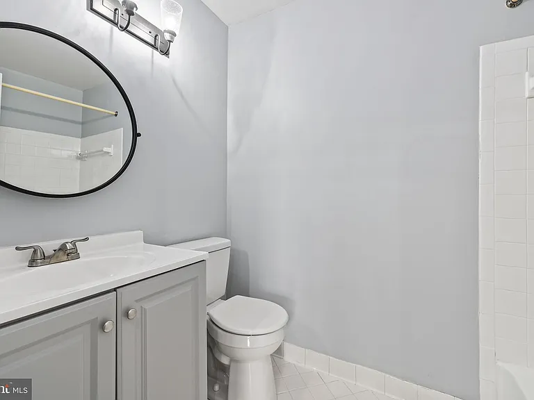 4045 Chetham Way — Photo 21