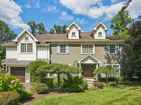 2nd image of 26 Keats Rd